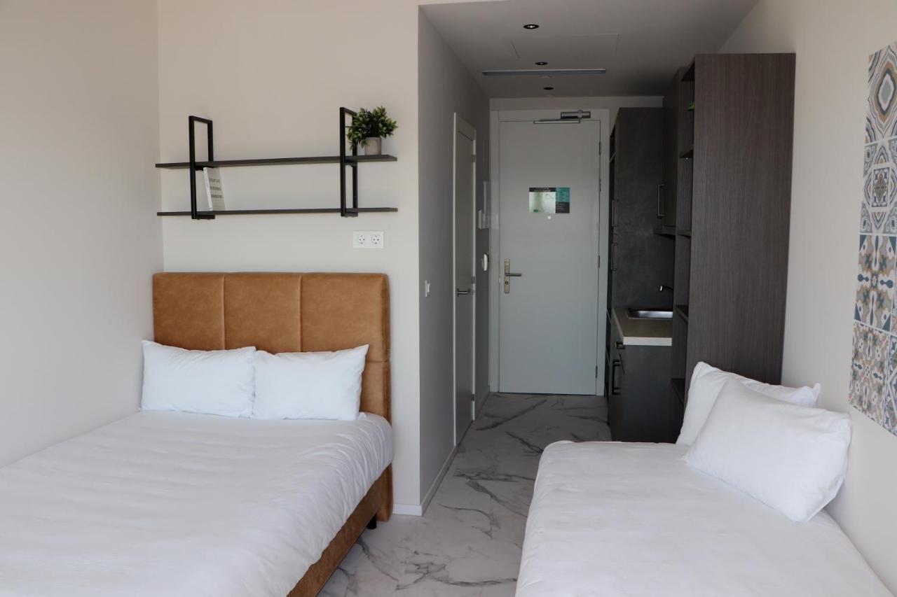 Student Experience Madrid Pozuelo - Luxury Hostel Pozuelo de Alarcón Екстериор снимка